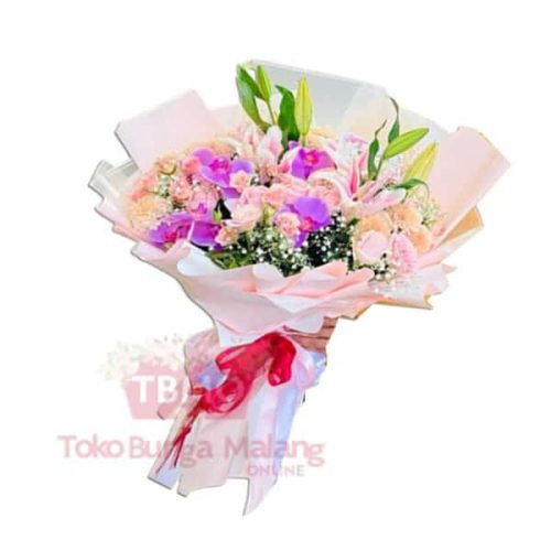 Hand Bouquet 15
