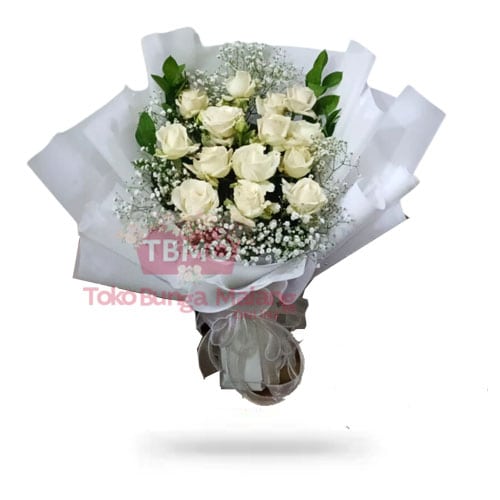 Hand Bouquet Flat White